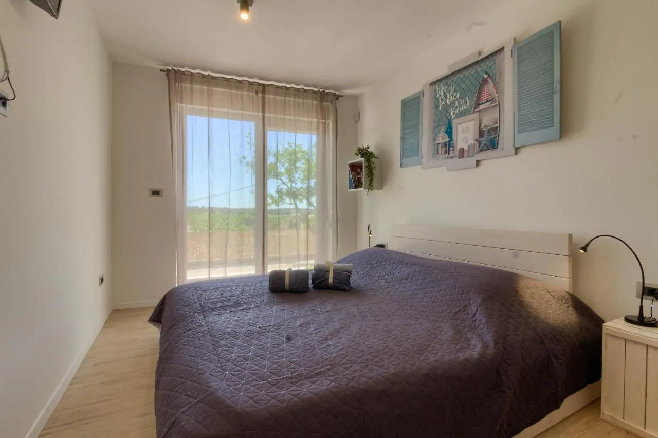 Villa Senorita In Pula With Pool