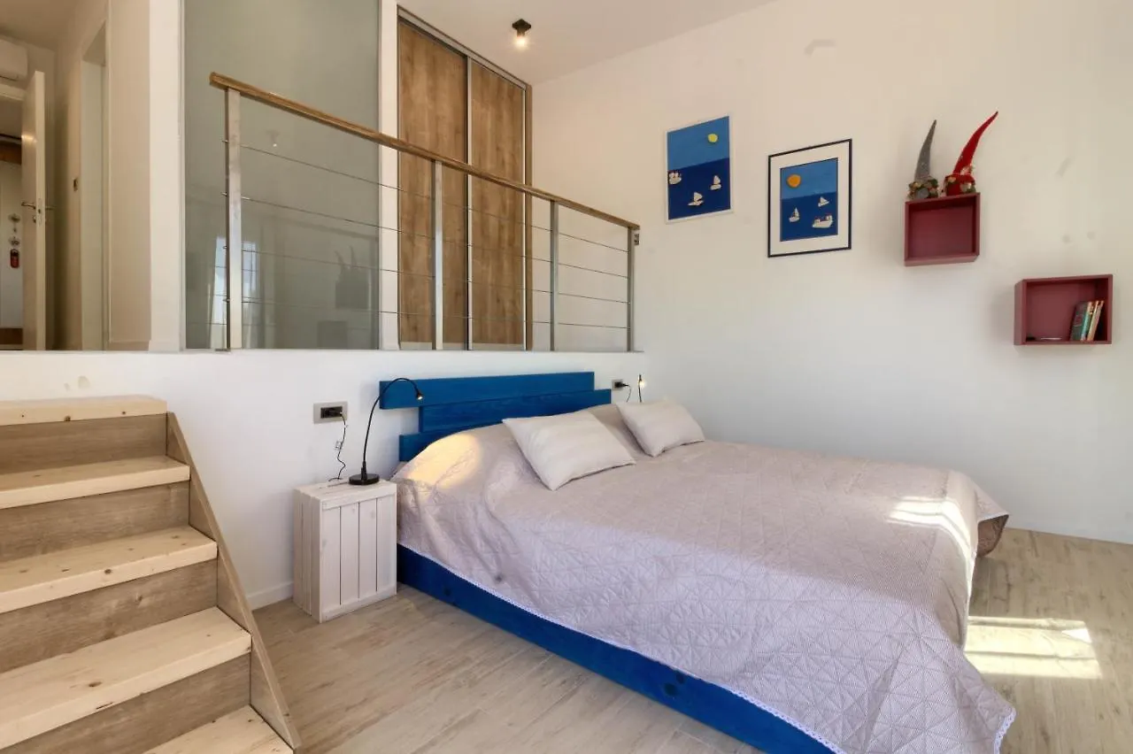 Villa Senorita In Pula With Pool